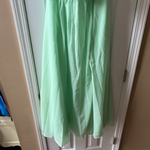 Wchecalino Cold Shoulder Bridesmaid Dress Plus Size with Slit Mint - Picture 2 of 4